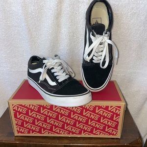 Classic Black Vans - 6.5
